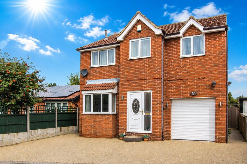 Main image of property: Woodmoor Rise, Crigglestone, Wakefield