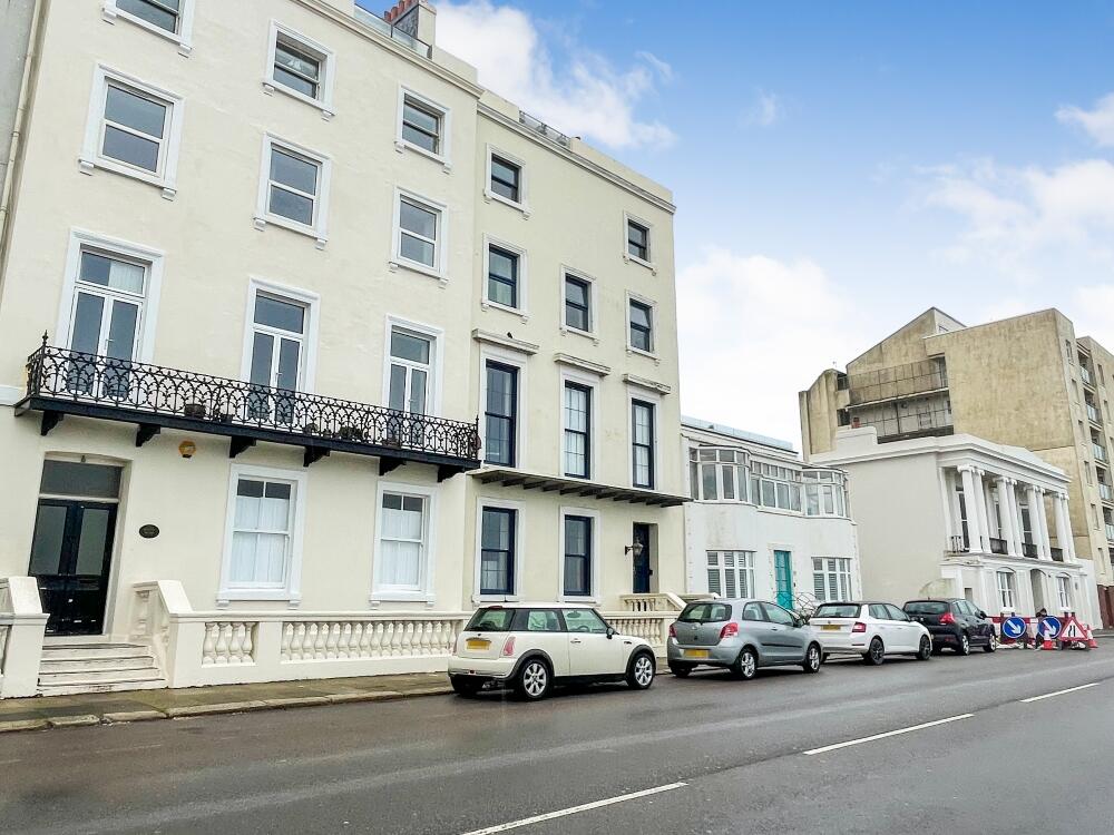 60, Marina, St. Leonards-On-Sea, East Sussex, TN38 photo 2
