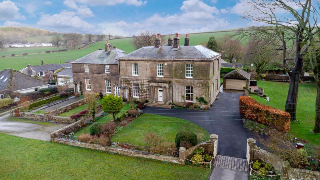 Main image of property: Craigvar, Peel Green, Hellifield, Skipton