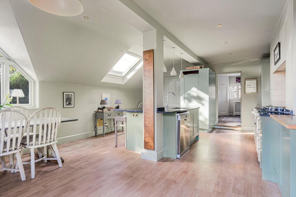 House in Tonbridge - View 4