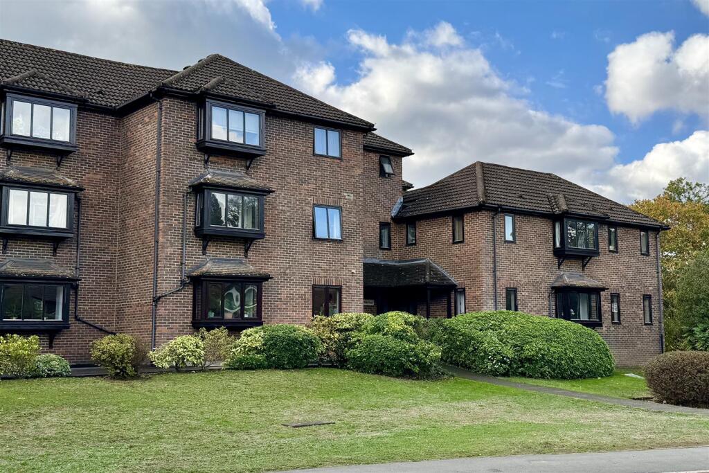 Main image of property: Twycross Road, Godalming