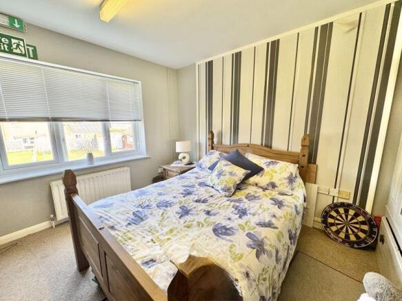 Apartment bedroom 2