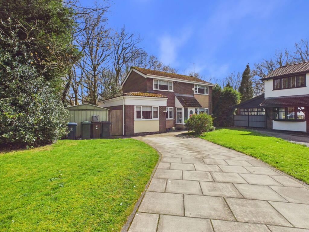 Main image of property: Elmers Green, Skelmersdale WN8 6RZ