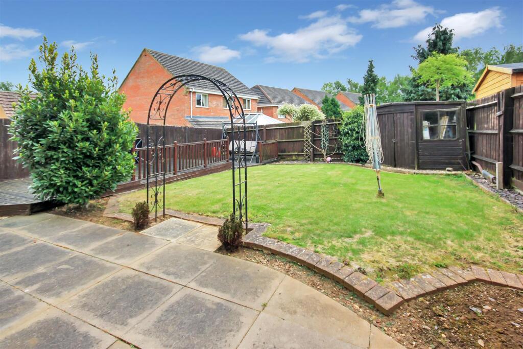NN8 Cooper Drive, Wellingborough photo 4