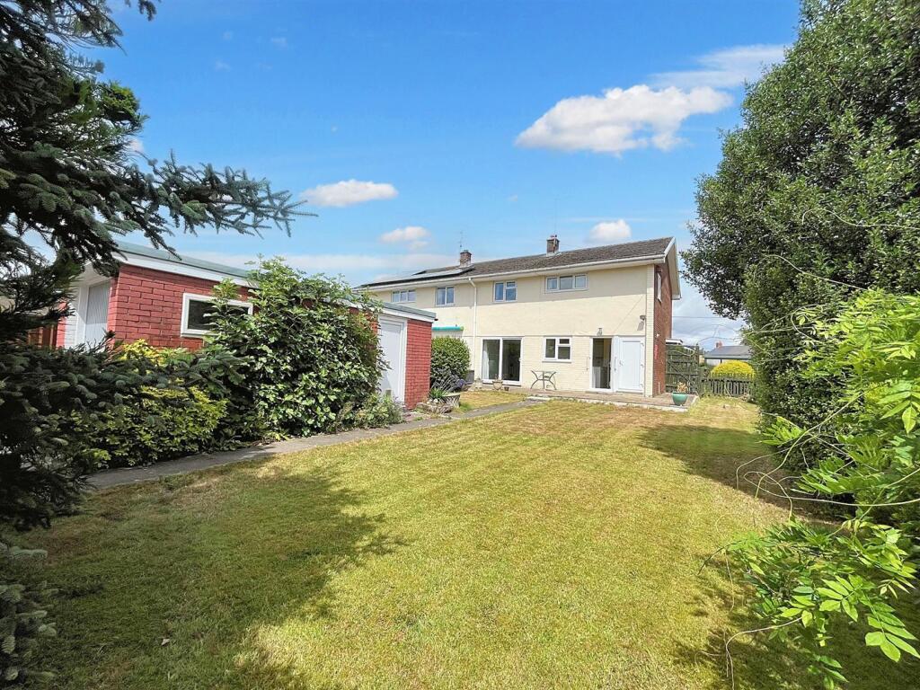 Caerleon Road, Ponthir, Newport photo 2