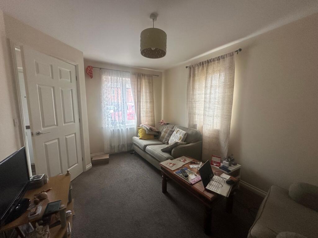 Belle Vue Close, Holbeach, PE12 photo 3