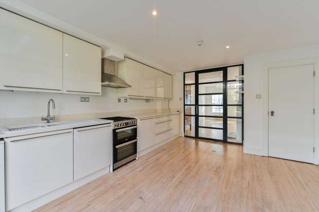 House in London - More