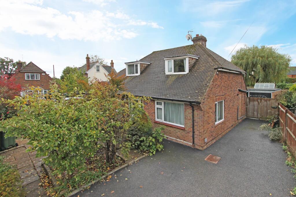 3-bed house on Western Road, Sparrows Green, TN5, £575,000