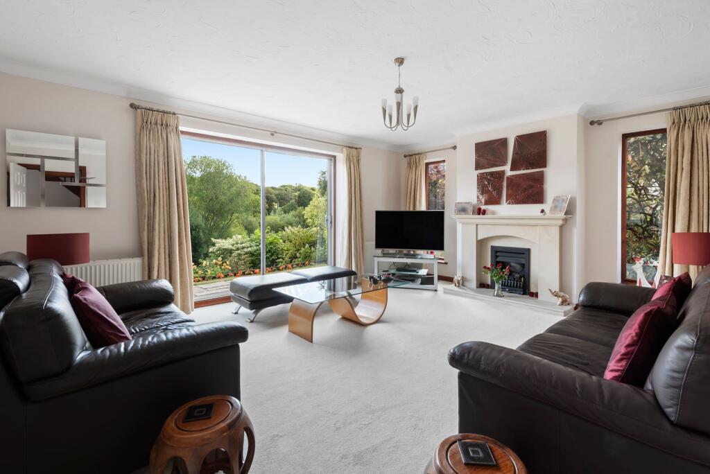House in Prestbury, Dale Brow - View 2