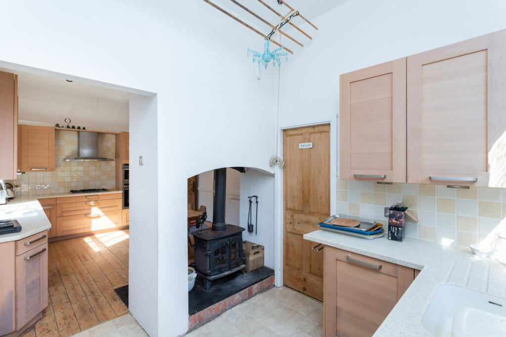 House in Preston, Nooklands, Fulwood - More
