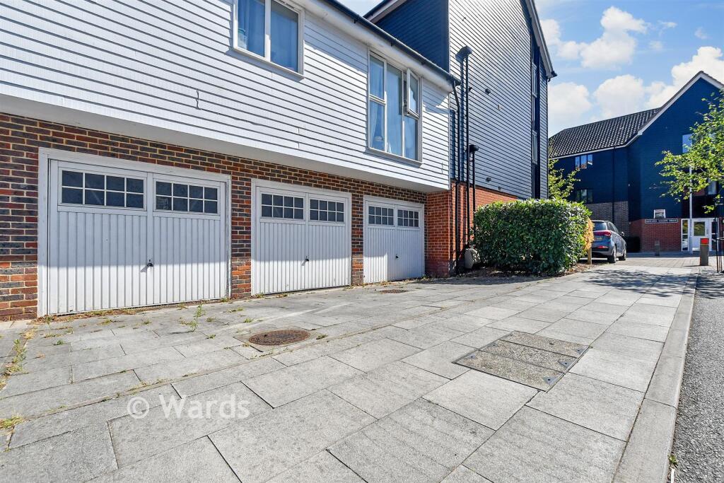 Apartment in Swale, Faversham - View 2
