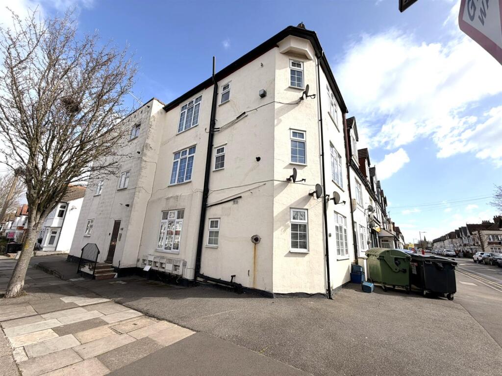 Main image of property: Pall Mall, Leigh-On-Sea