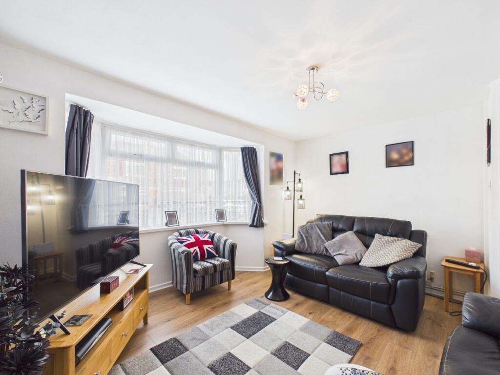 Ashendon Drive, Hull, HU8 8DY photo 3