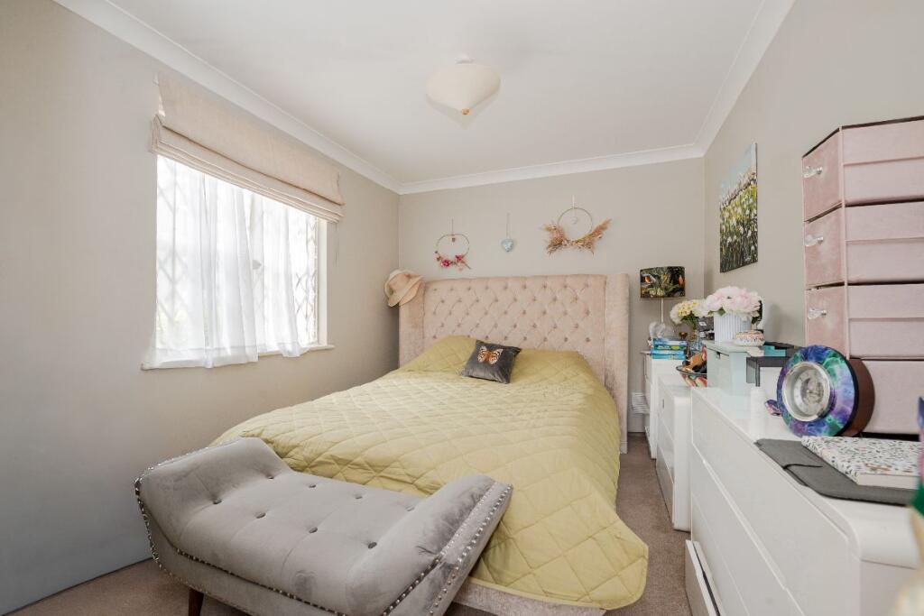 Apartment in Twickenham - View 5