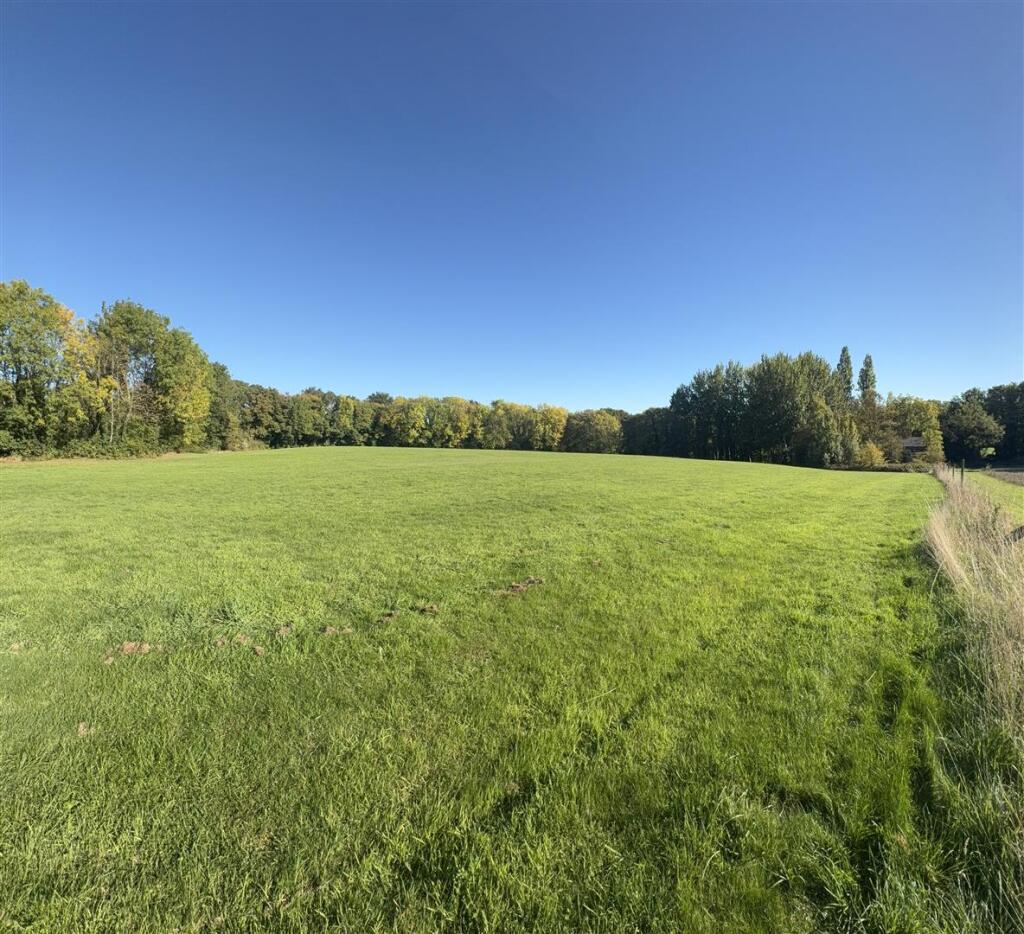 Main image of property: Betteras Hill, Monk Fryston, Leeds, LS25 5JG
