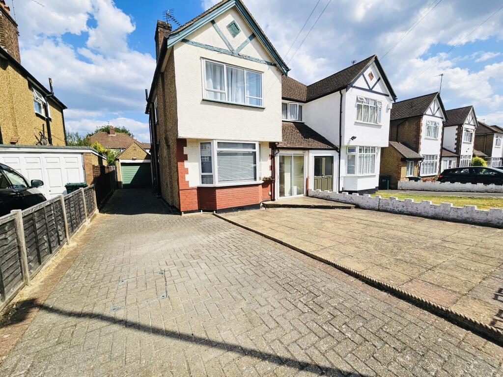 Main image of property: Beulah Close, Edgware HA8