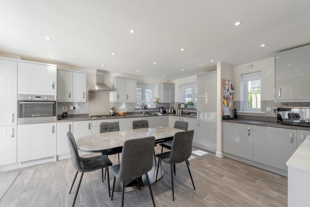 Innkeeper Way, Godmanchester, Cambridgeshire, PE29 2FB photo 4