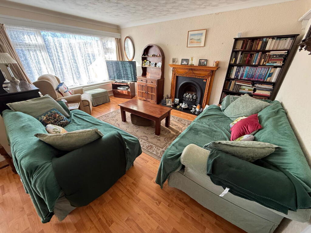 House in Broadstairs, Wimpey Estate - View 4