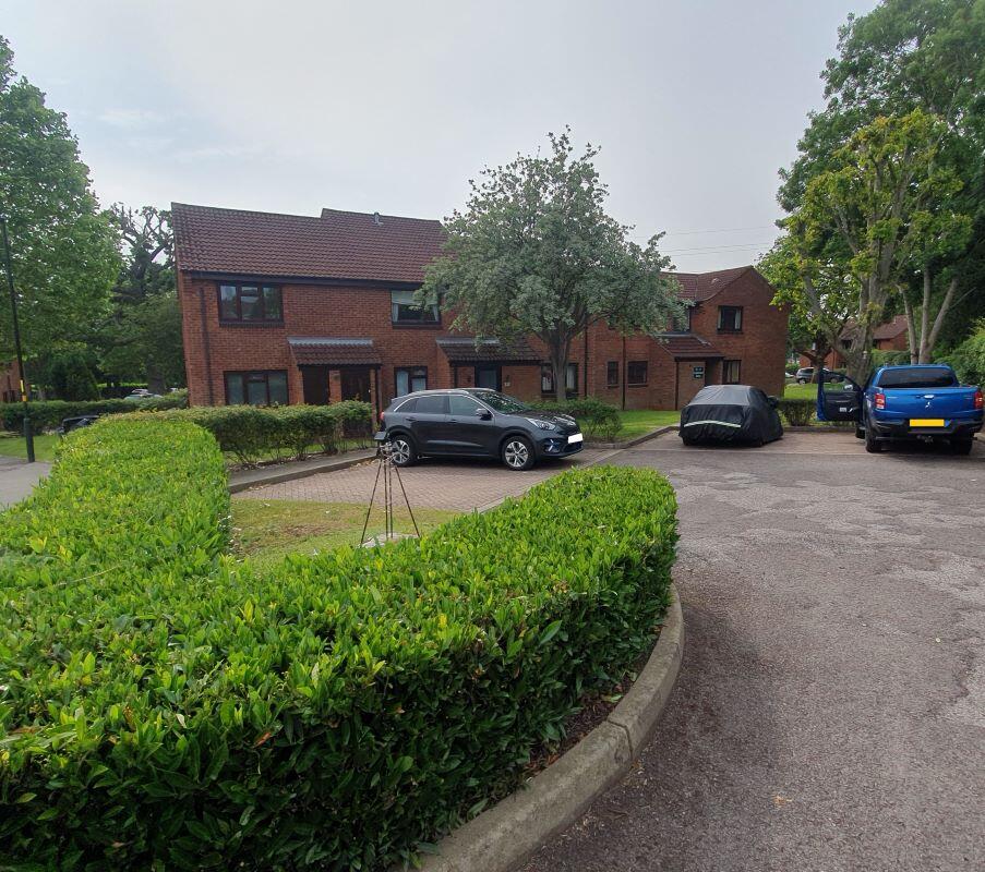 Main image of property: 27 Fledburgh Drive, Sutton Coldfield, West Midlands, B76 1ED