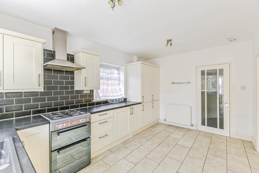 Woodside Avenue, Northampton – pohled 5