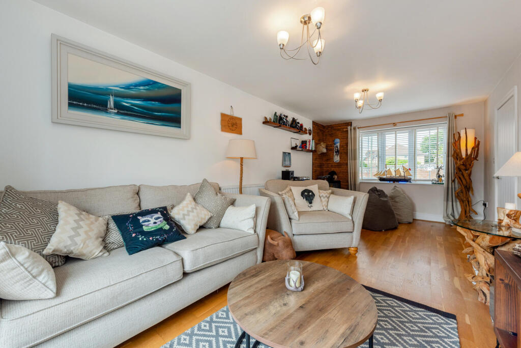 House in Fareham, Hampshire - View 4