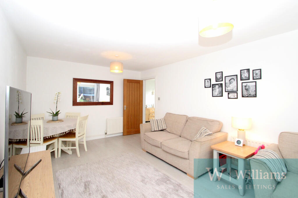 House in Ryde, Binstead - View 4