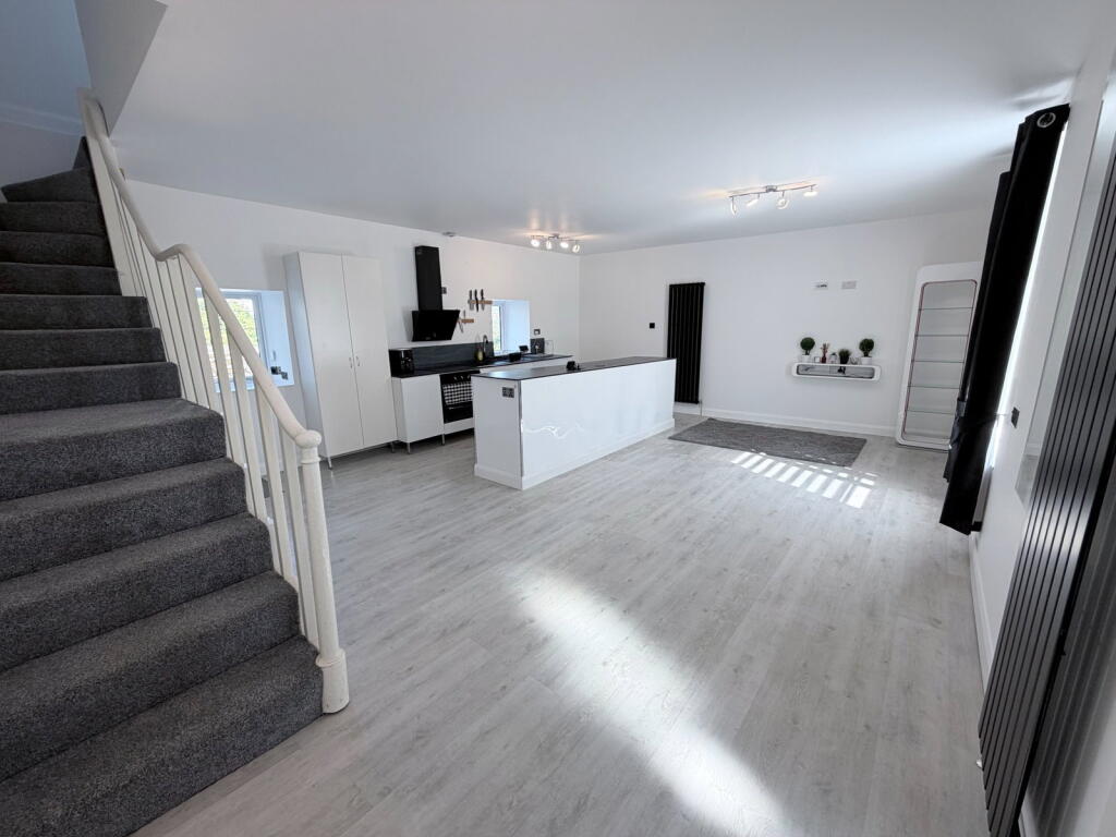 House in Mid Glamorgan, Maesteg - View 3