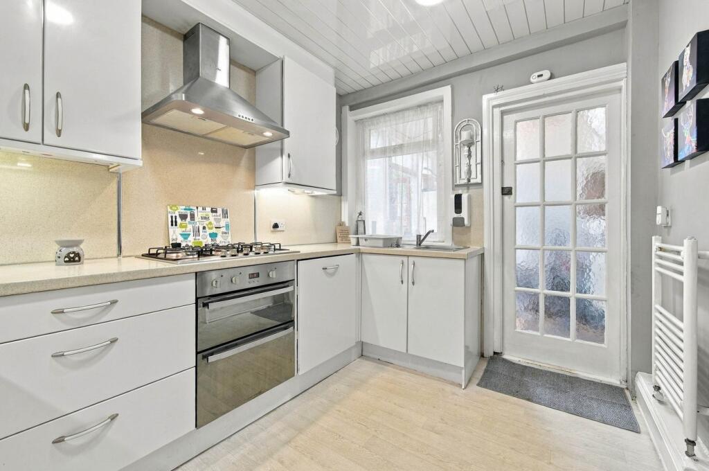 House in Kilmarnock, South Ayrshire - More