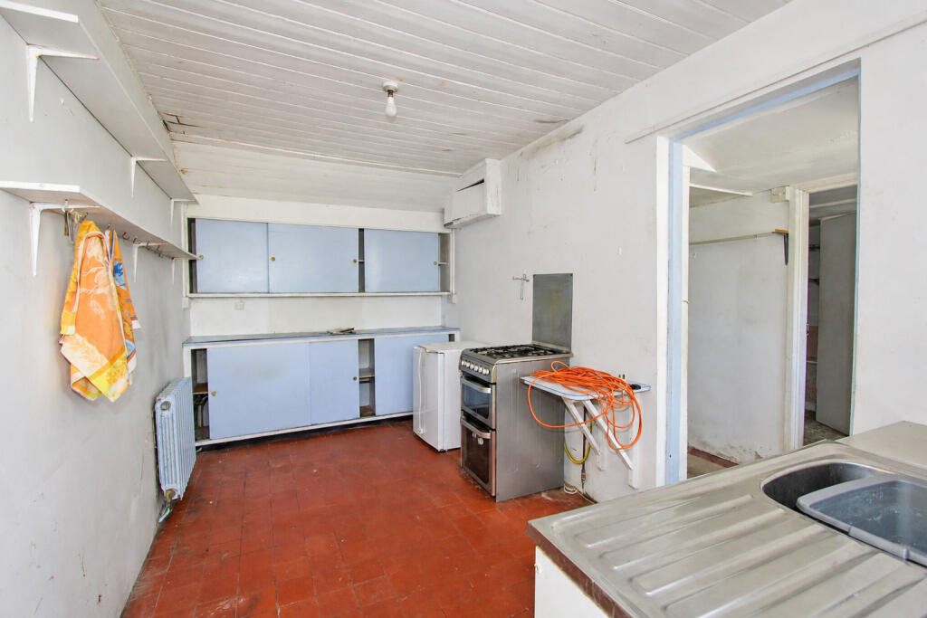 House in Saint Anne, Newtown - View 5