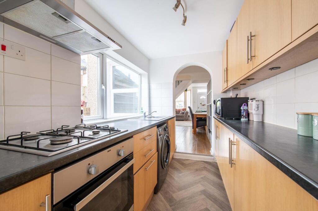 Milton Road, Swanscombe - View 4