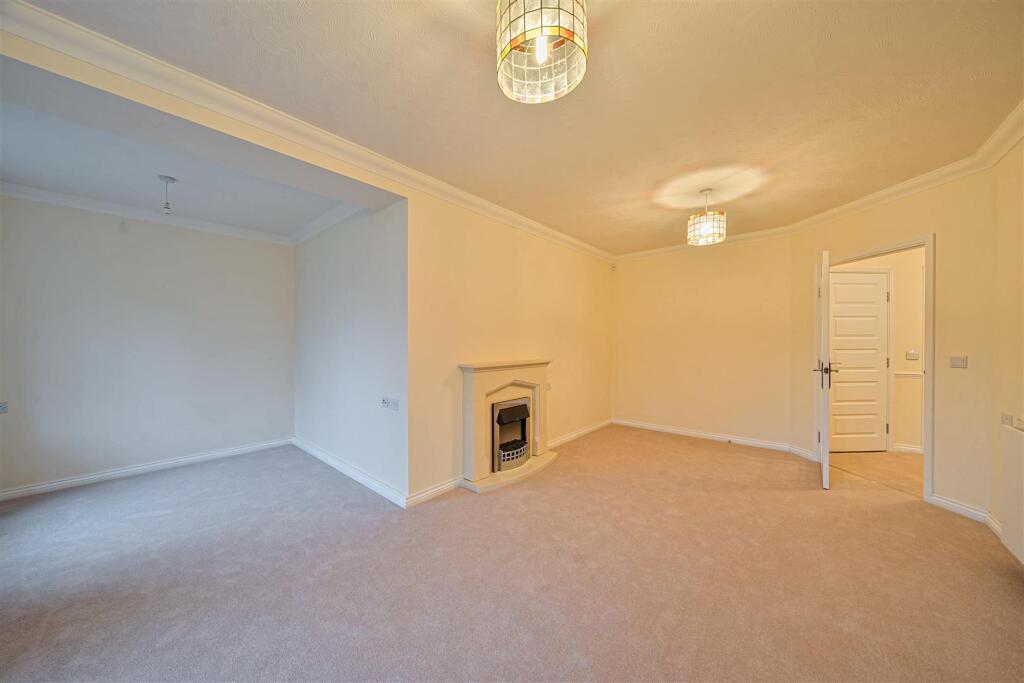 Arlington Lodge, Leamington Spa, Warwickshire photo 4