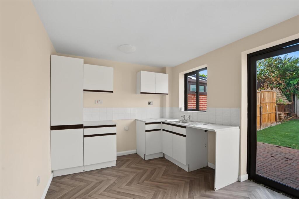 House in Nottingham, Stapleford - View 4