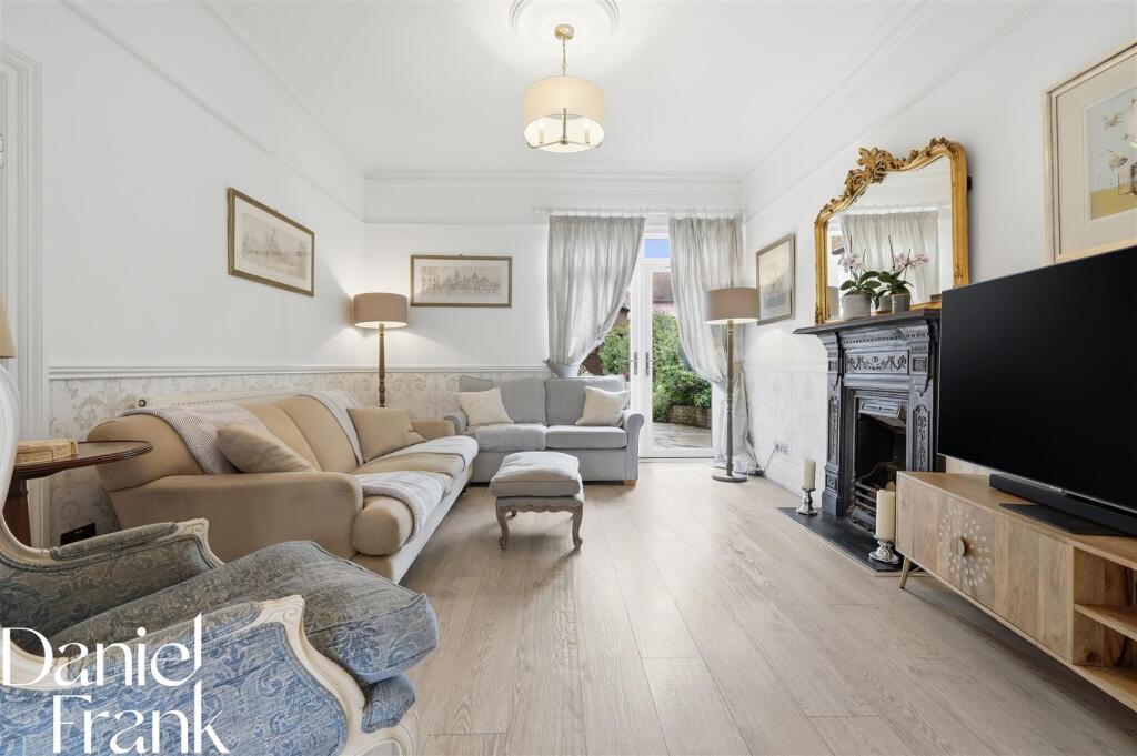 Algers Road, Loughton - View 5