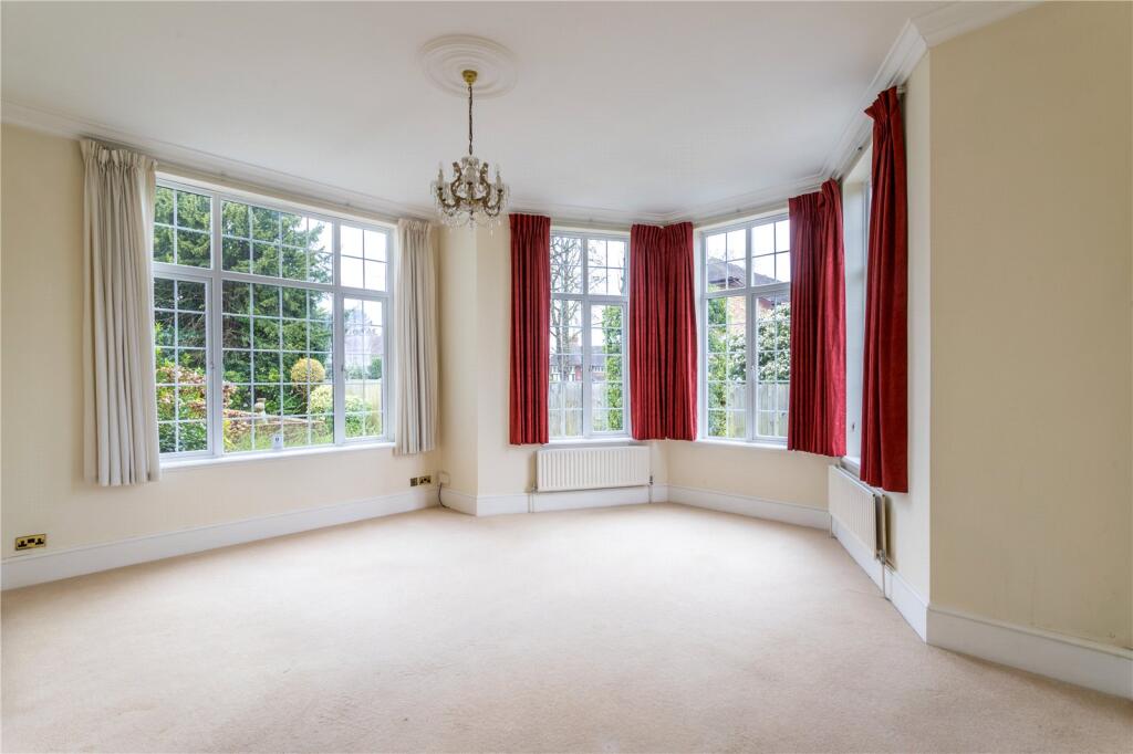 Apartment in Elmbridge, Claygate - View 4