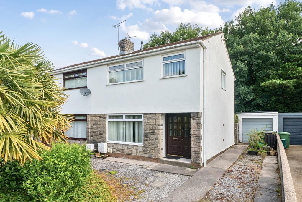 Main image of property: Heol Dewi, Brynna, Pontyclun, CF72