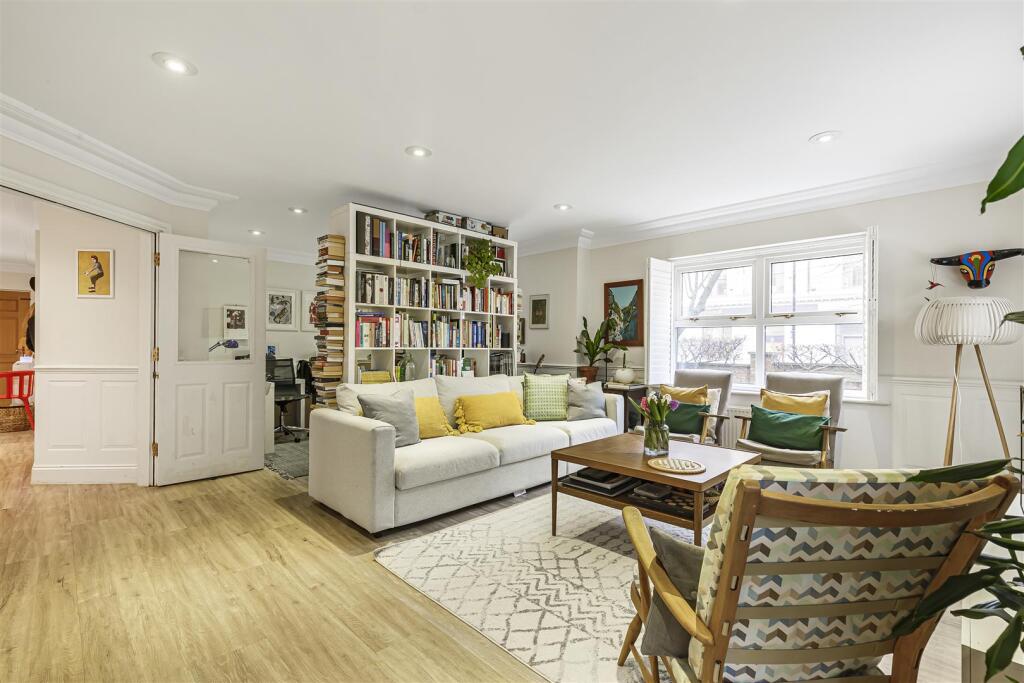 Main image of property: Seymour Court, Putney, SW15