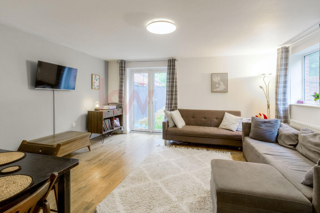 House in Northampton - View 5