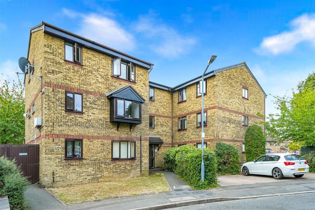 Apartment in London, Little Heath - View 4