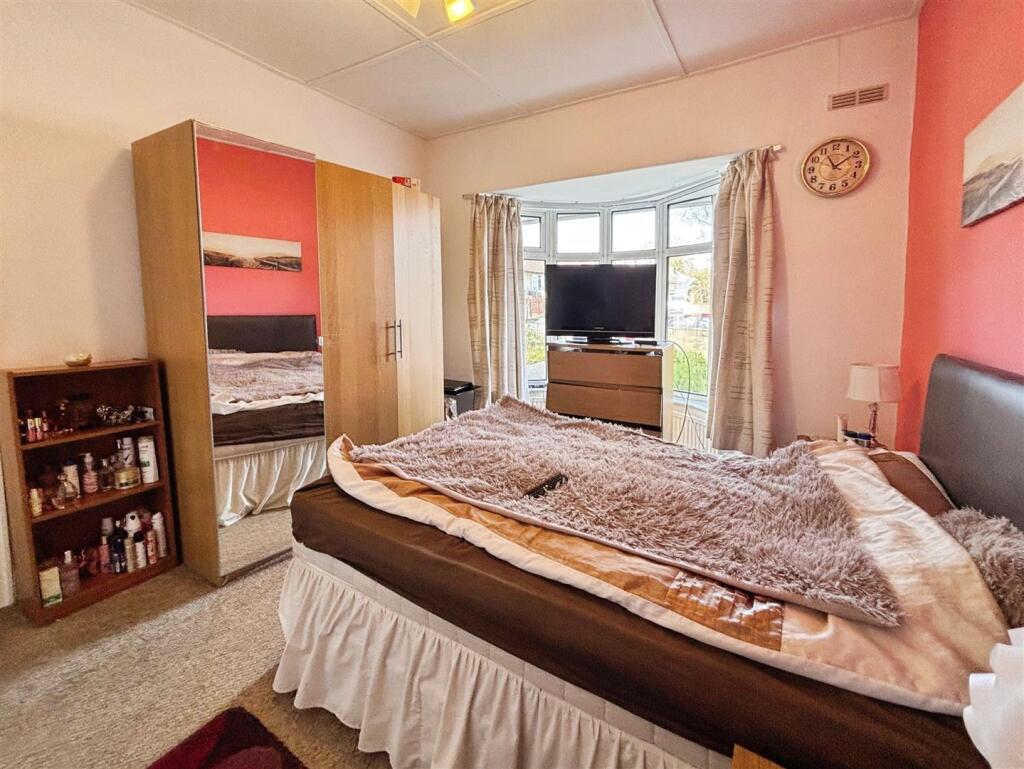 Additional image 10 of Hawes Drive, Bradford, BD5 9BB