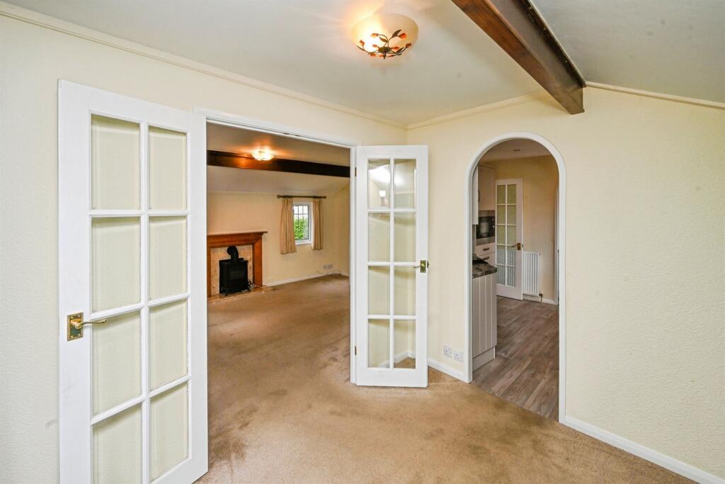 House in East Lindsey, Roughton - More