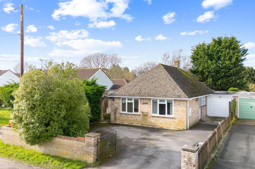 Main image of property: Park Road, Barnham, Bognor Regis, PO22 0AQ