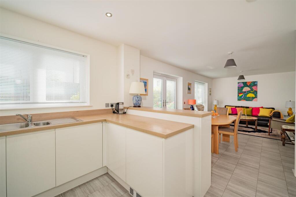 House in Dundee, Denhead of Gray - View 4