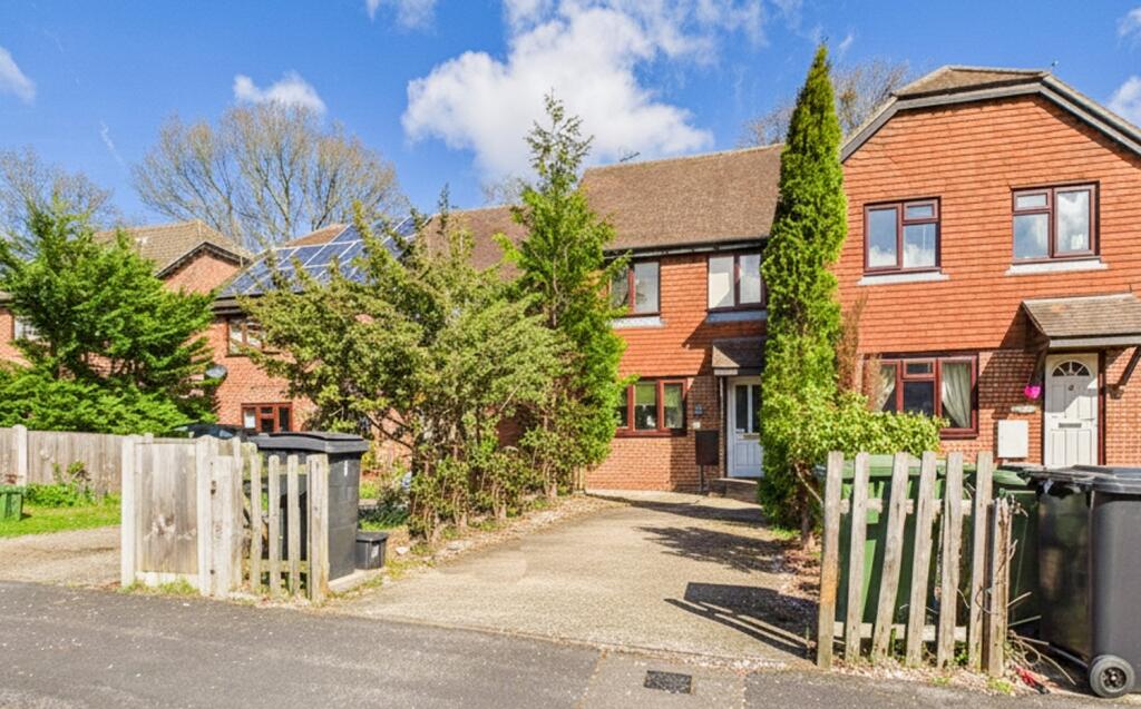 Main image of property: Kingfisher Close, Bordon, Hampshire, GU35