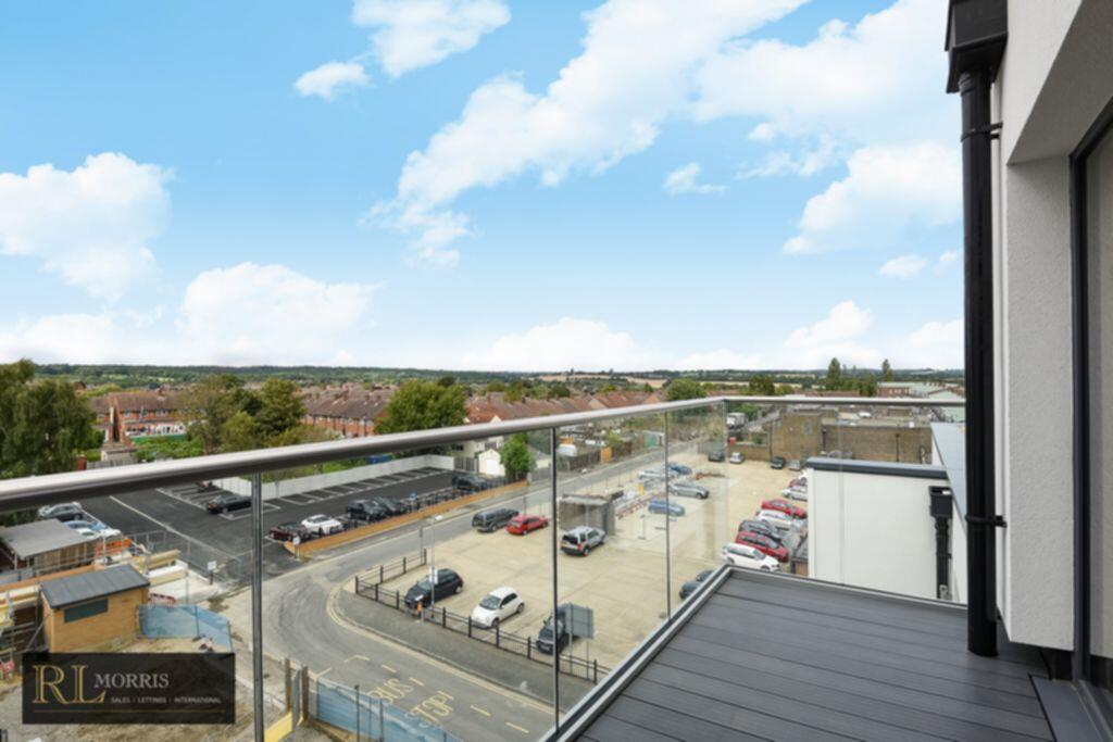 Main image of property: The Broadway, Debden, IG10