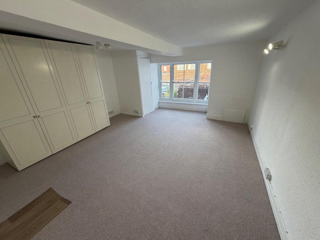 Apartment in Poole, Old Town - View 4