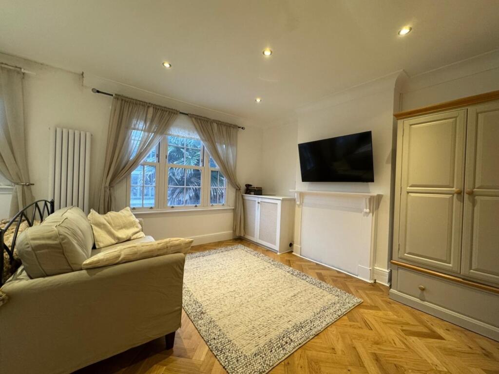 Main image of property: Lee, London SE13