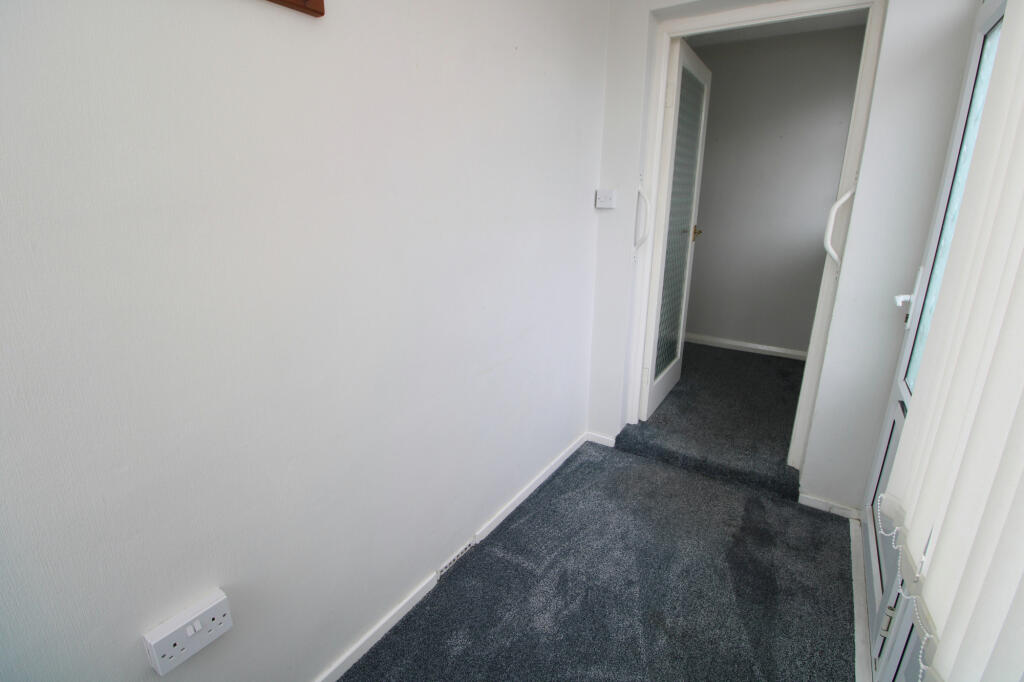 Langford Drive,  Kinmel Bay, LL18 photo 3