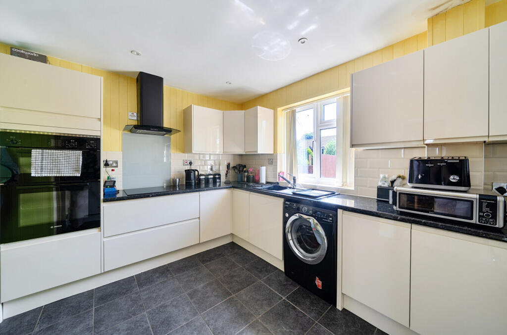 Minchery Road, Oxford, Oxfordshire - View 2