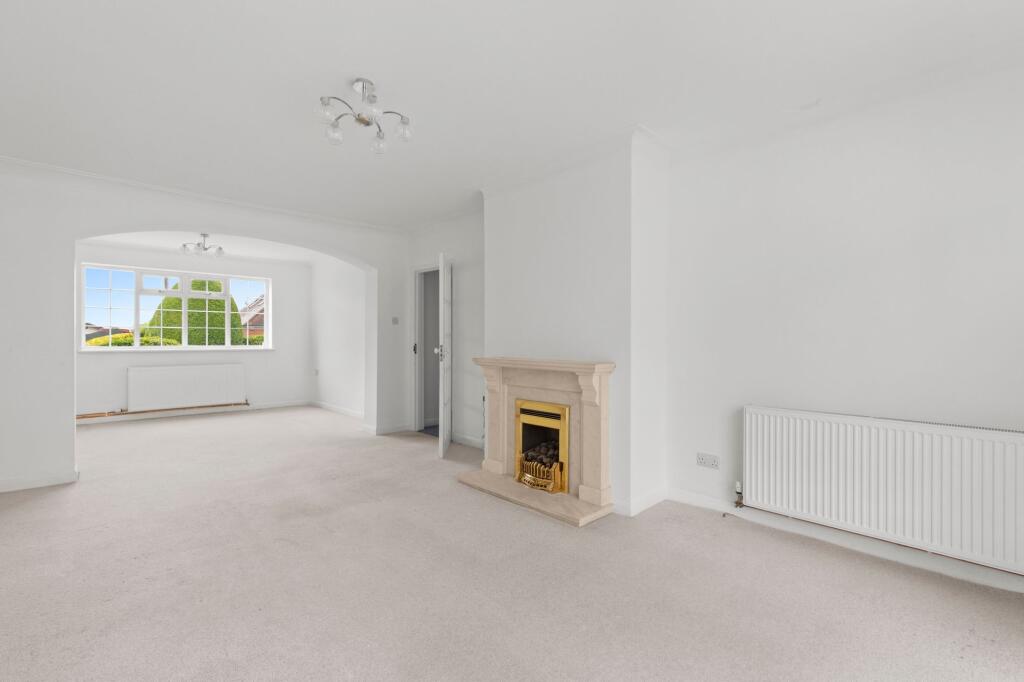 Beech Tree Road, Holmer Green, HP15 photo 4