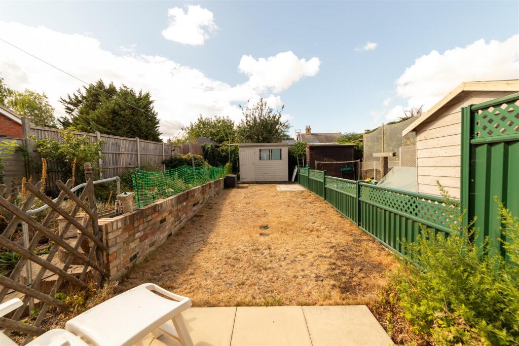 House in Stevenage - More